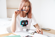 Load image into Gallery viewer, Skull - 8-bit in 3D